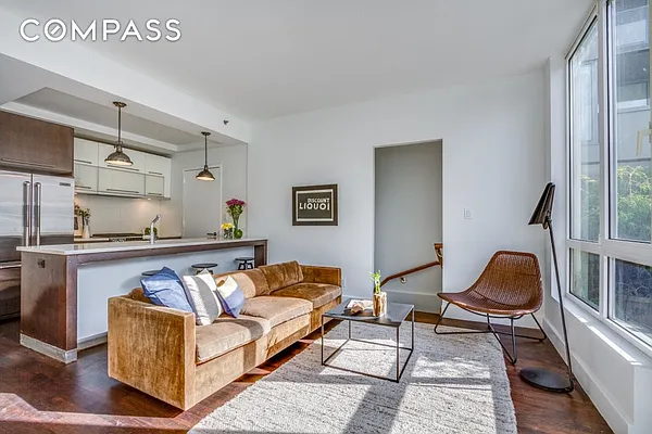 Sold by Compass | media 3