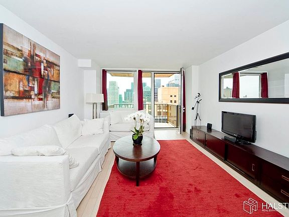 5th image of 212 E 47th St #H