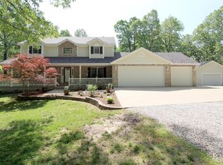 9180 Saddleback Trl, Bloomsdale, MO 63627