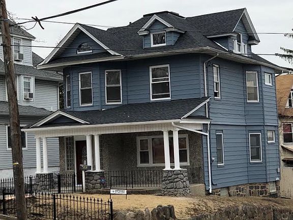 2nd image of 141 Harvard Ave