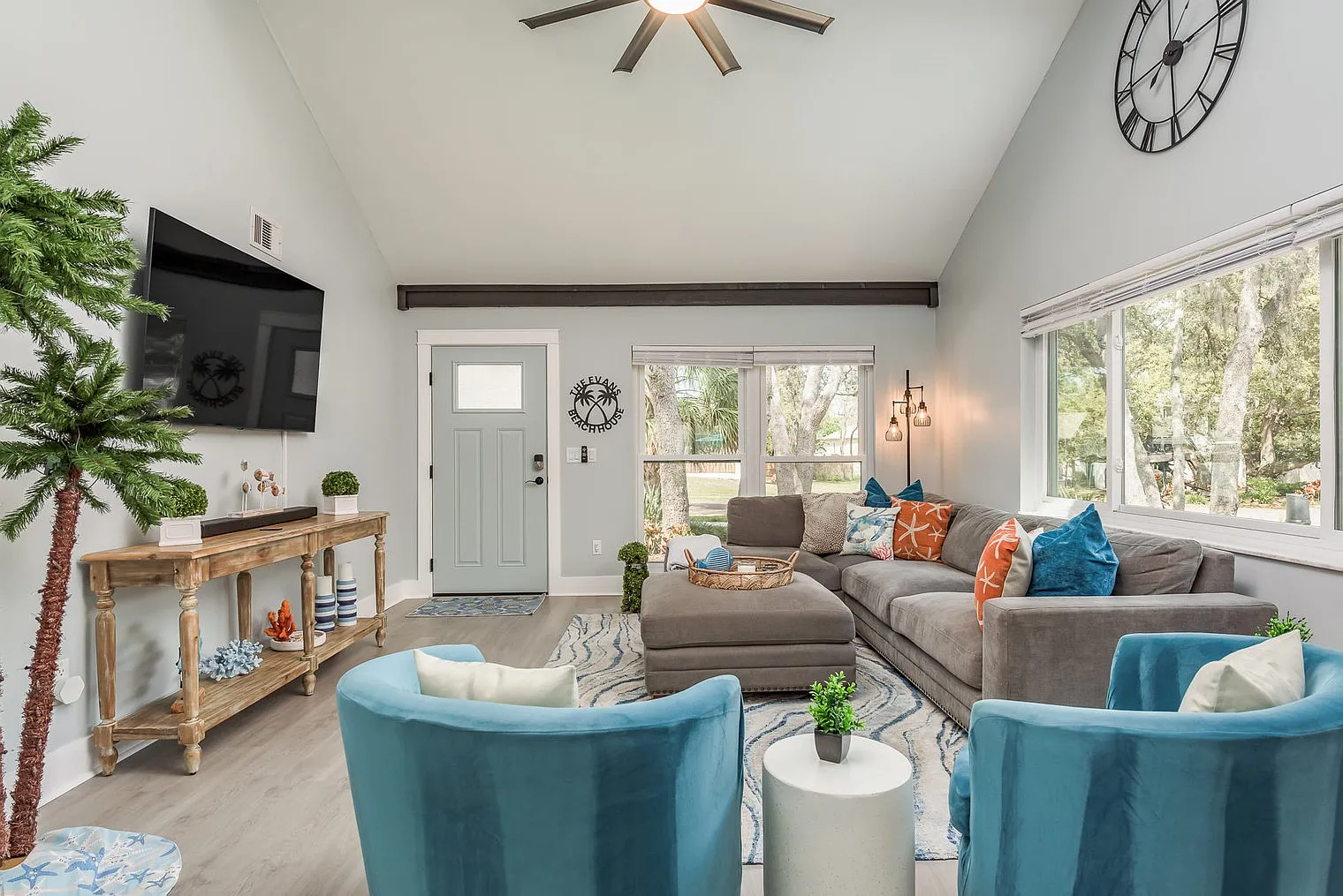 4 bed, 3.0 bath, 2098 sqft, $12,761 — Photo 2