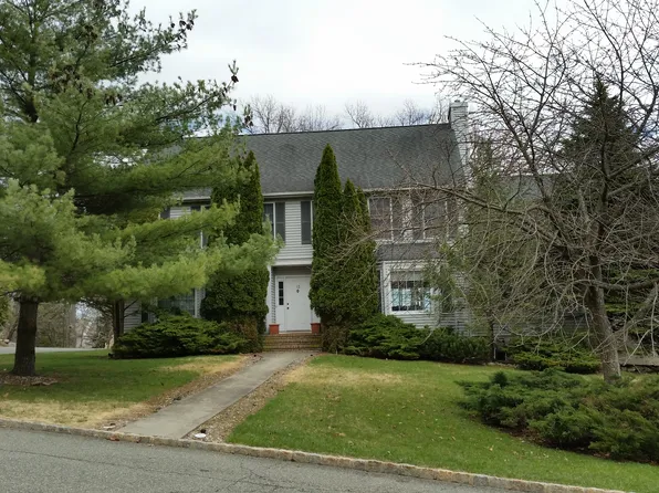 12 Kelly Ct, Rockaway Boro, NJ 07866