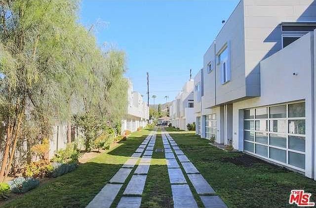 2nd image of 4797 Rock Row Dr