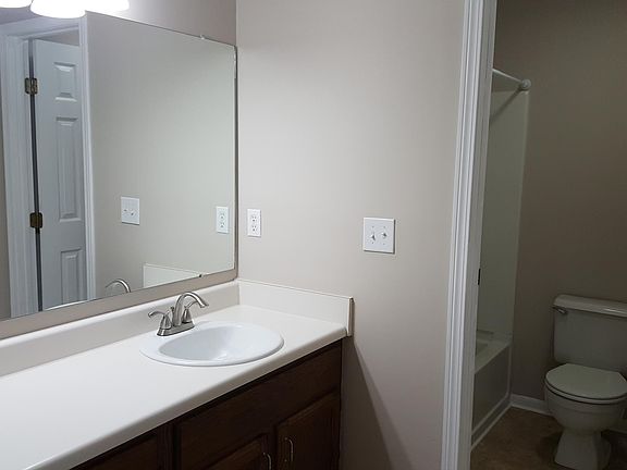 4th image of 5935 Portside Dr