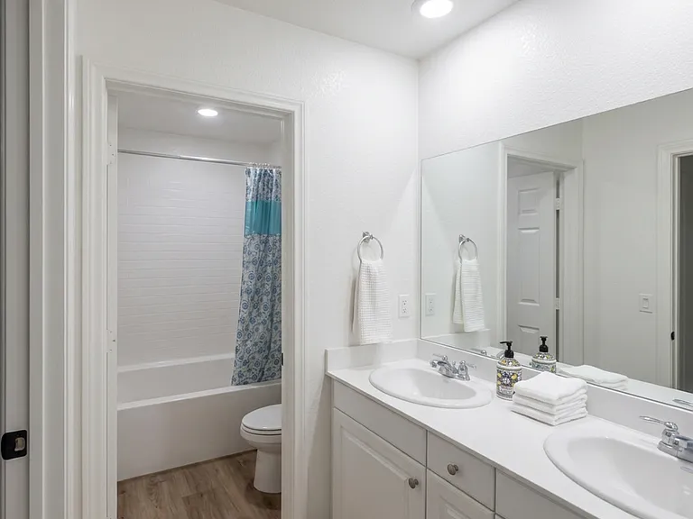 Bathroom E + F