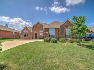 804 Peach Ln, Burleson, TX 76028