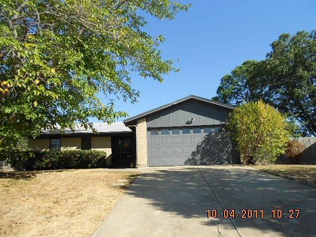 1st image of 3313 Briercliff Dr