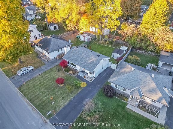 3rd image of 1781 Hutton Ave