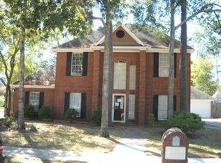 4503 Parkleaf Dr, Baytown, TX 77521