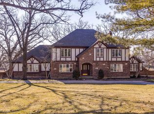 28088 N Spring Ct, Mundelein, IL 60060