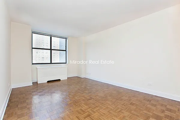 Rented by Mirador Real Estate | media 12