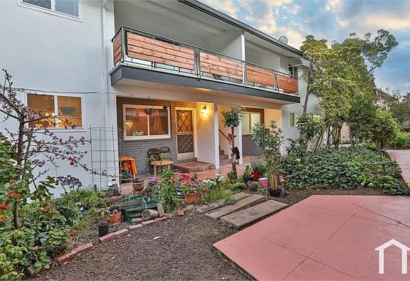 4th image of 1810 Ednamary Way #D