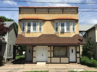 714 Main St, Peckville, PA 18452