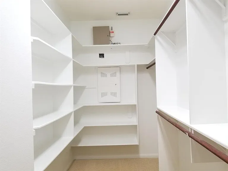 25406 Archdale Ct — Photo 30