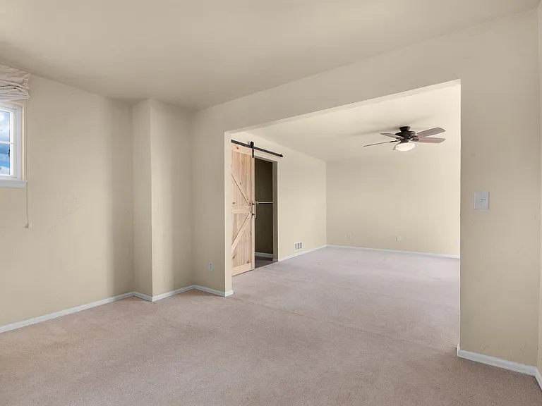 2420 Regal View Ct — Photo 29
