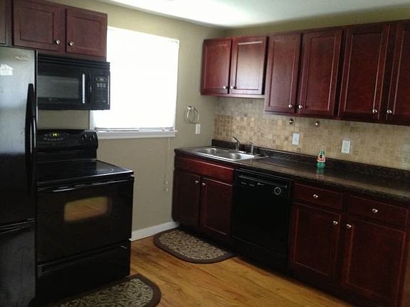 5th image of 4667 Oldenburg Ave