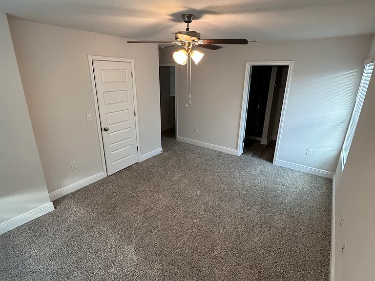 6306 Grove Park Dr — Photo 12