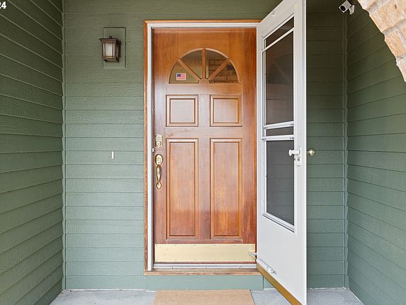 4th image of 12352 SW Morning Hill Dr