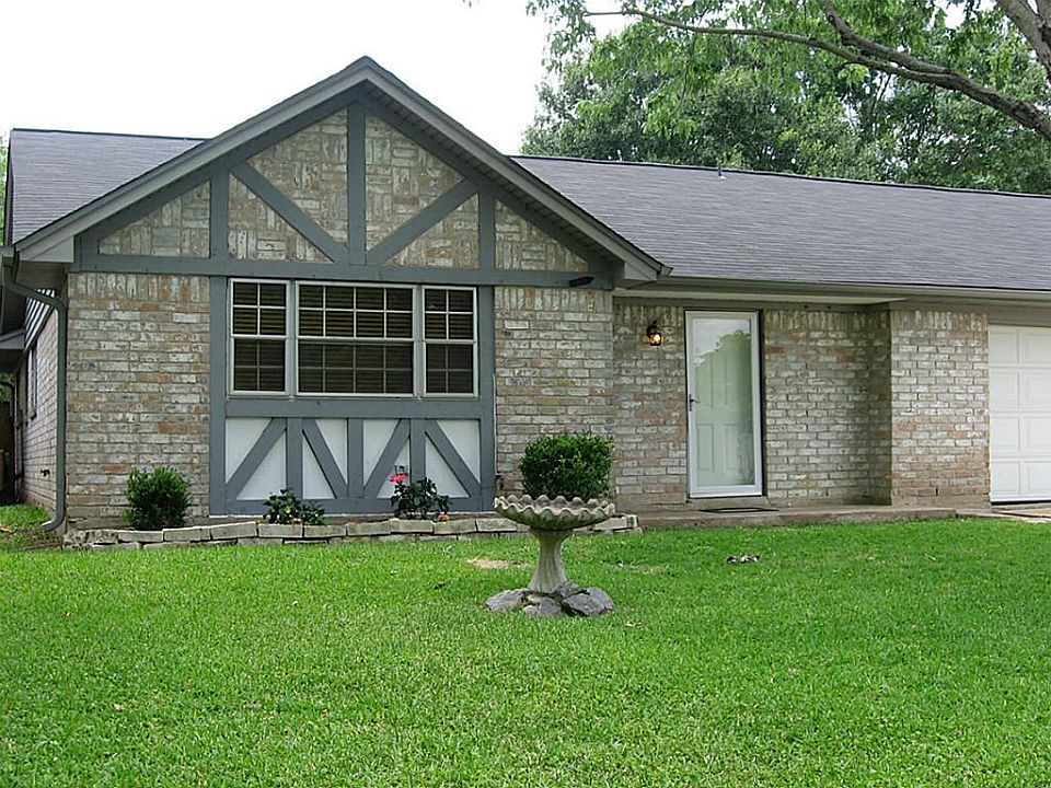 1st image of 714 Crestwood Ln