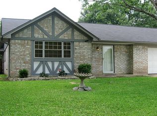 714 Crestwood Ln, Missouri City, TX 77489