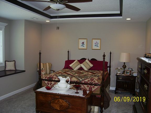 4th image of 1603 W Girard Ave