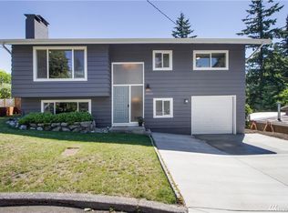 9230 217th Pl SW, Edmonds, WA 98020