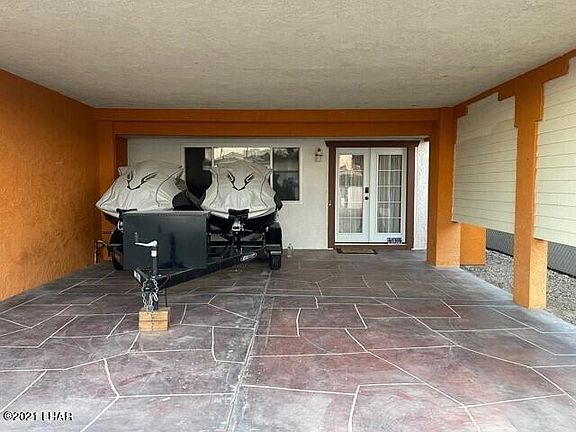 3rd image of 404 N Moonlight Dr