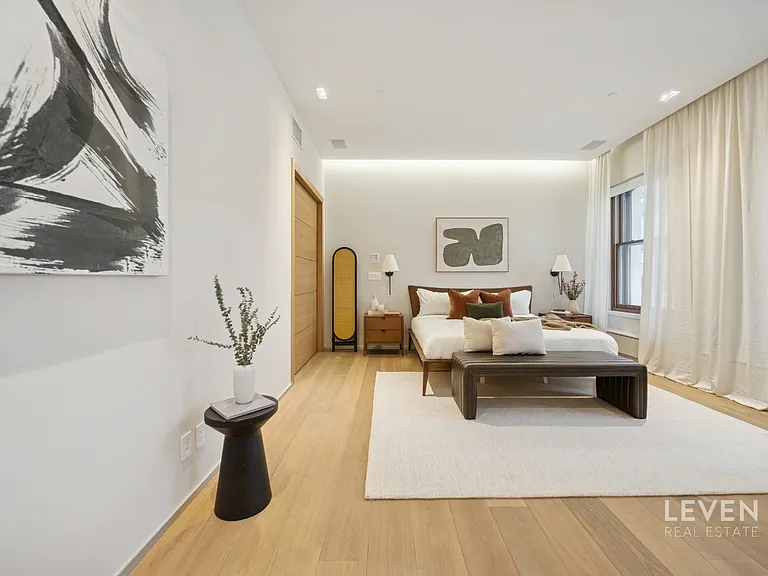 55 Warren St #4 — Photo 24