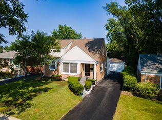 229 Harlem Ave, Glenview, IL 60025