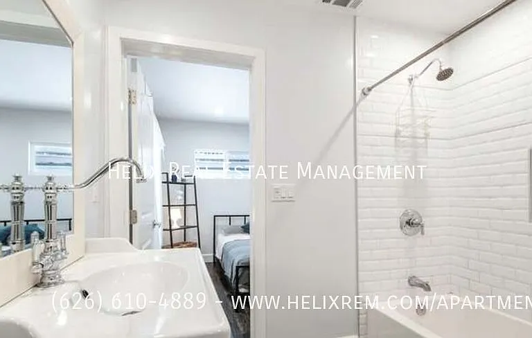 812 Merwin St — Photo 11