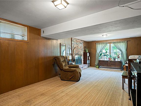 5th image of 7308 Hardy Ave