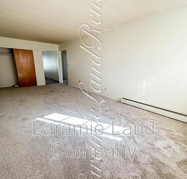 1453 North St — Photo 4