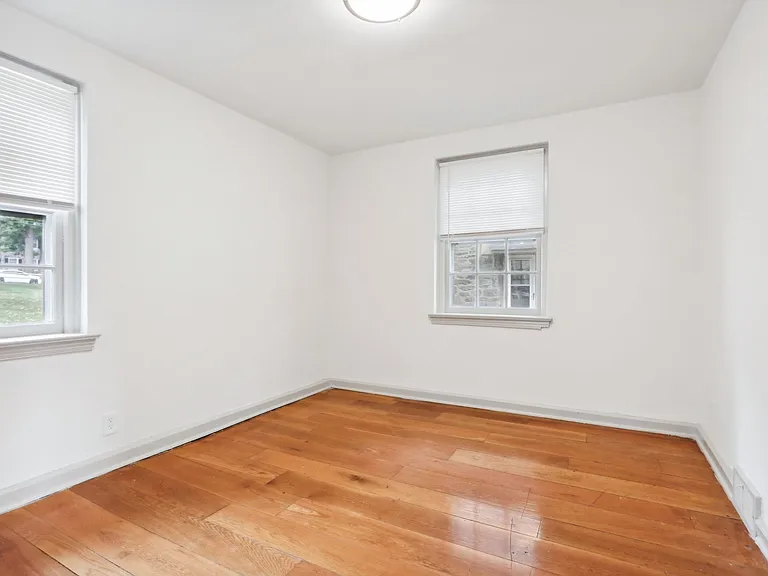 2834 Midvale Ave #M-2834B — Photo 25