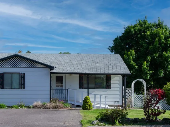 110 Island View Dr, Polson, MT 59860