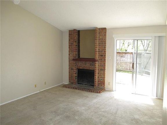 5th image of 1425 W Braker Ln #A