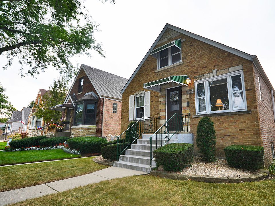 1st image of 3524 N Plainfield Ave