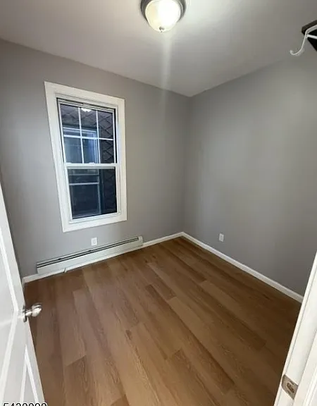 458 Livingston St #2 — Photo 7