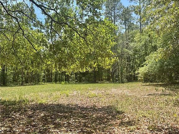 3rd image of 652 Picnic Ln NE