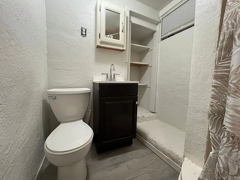 289 N Wall St — Photo 8