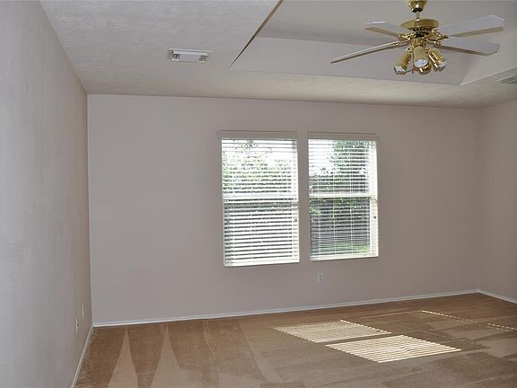 4th image of 7827 Ginger Park Dr