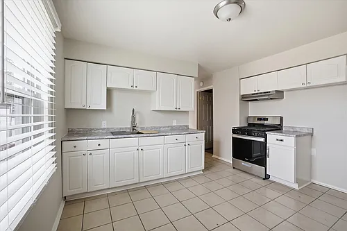 101 W Meinecke Ave #105 Photo 1