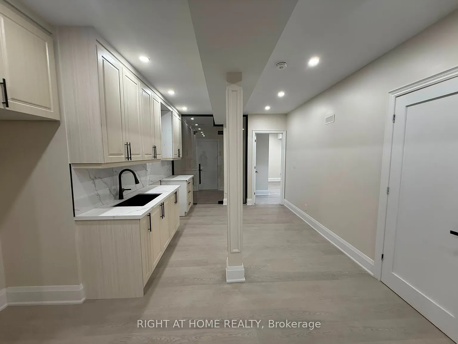 1 bed, $2,000 — Photo 3