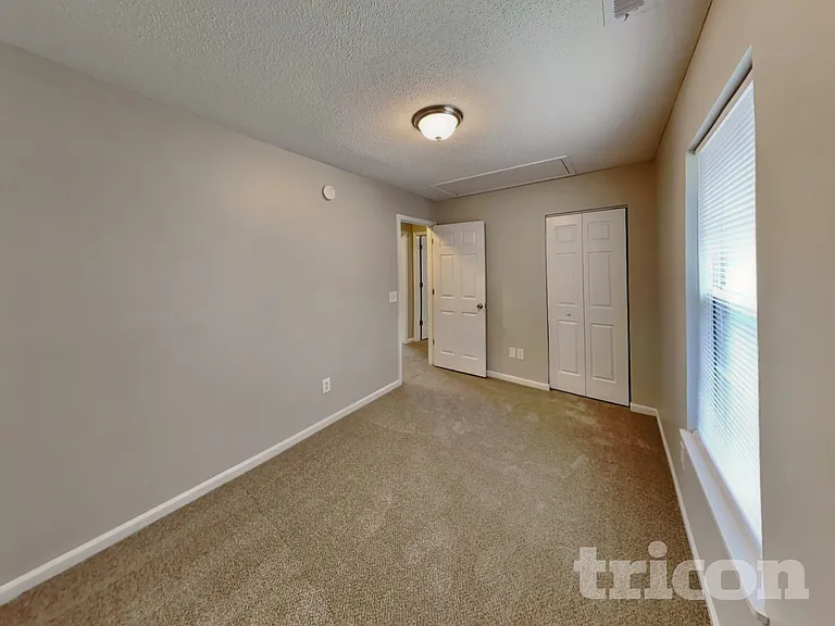5 Red Thorn Ct — Photo 15