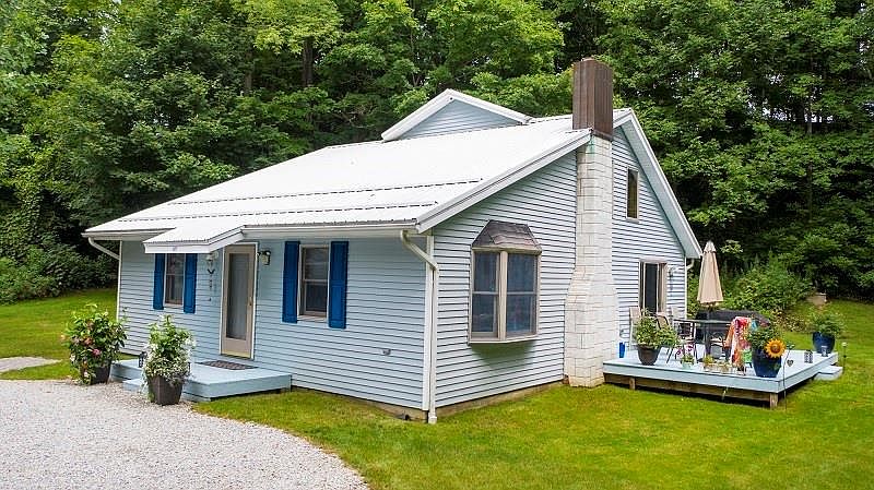 1st image of 427 Malbett Pl