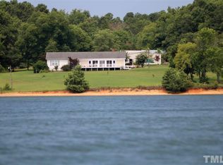 247 Queens Ln, Henderson, NC 27537