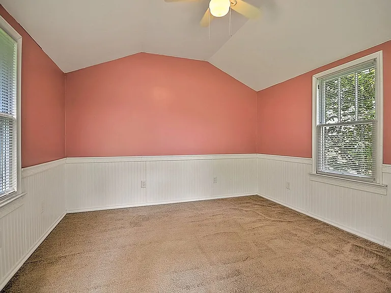 1050 Delawana St — Photo 19