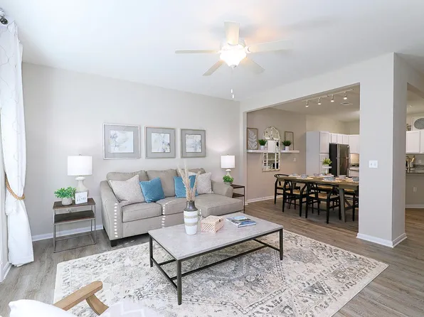 Landmark at Auburn Lakes