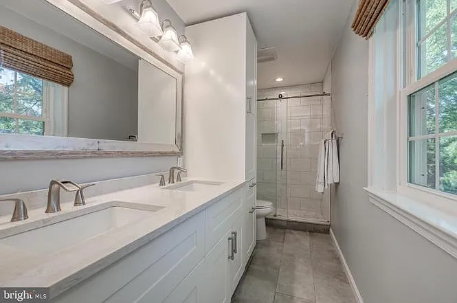 6679 Hillandale Rd — Photo 18