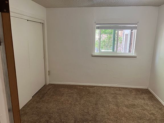 5th image of 101 W 4th St APT 2