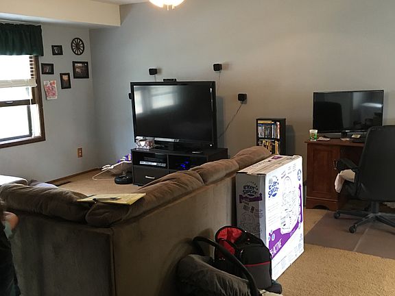 2nd image of 122 Hillcrest Ave
